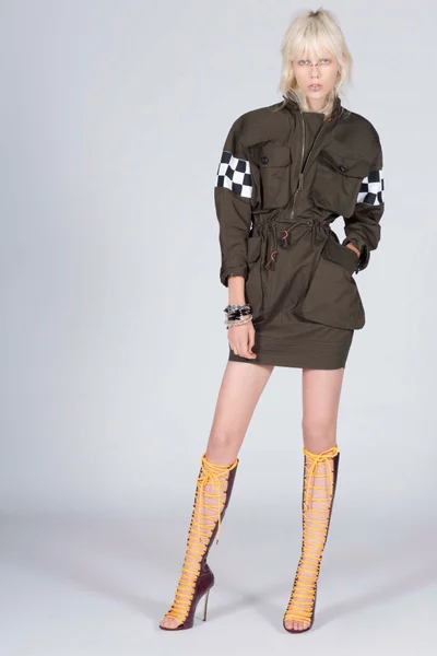 Look 24